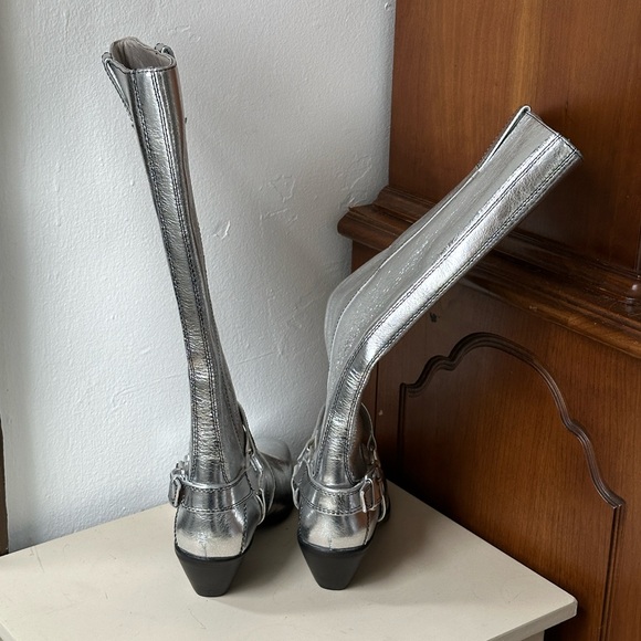 Caverly Milly Boot Crinkle Silver Size 39 - Picture 9 of 16